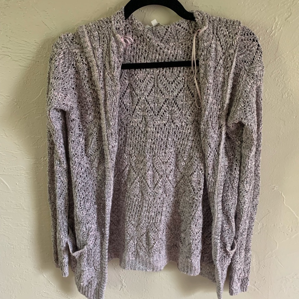 Knitted cardigan with hood